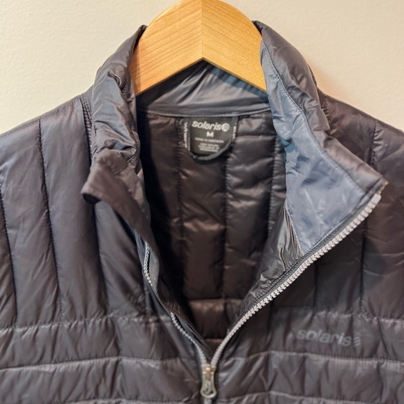 Solaris black puffer vest - medium EUC - Picture 4 of 8
